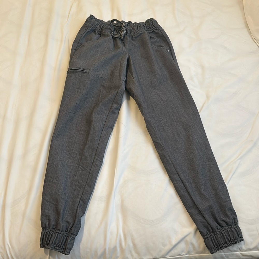Jogger scrubs